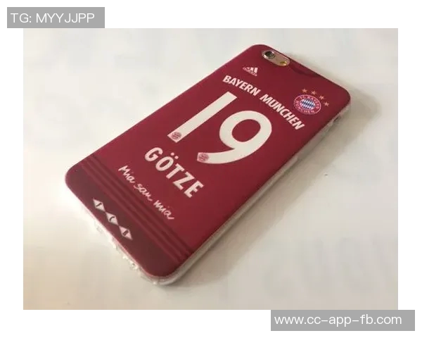 阿联酋企业拜访巴萨赠送定制iPhone17ProMax给全队球员